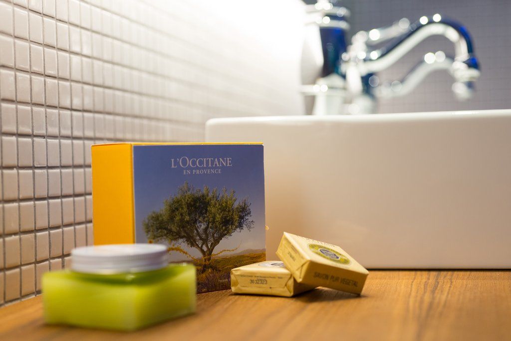 Herods Boutique Eilat A Premium Collection By Fattal Hotels Eksteriør bilde L'OCCITANE products